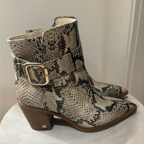 Size 6 Sam Edelman snake skin print leather western booties - Picture 1 of 8